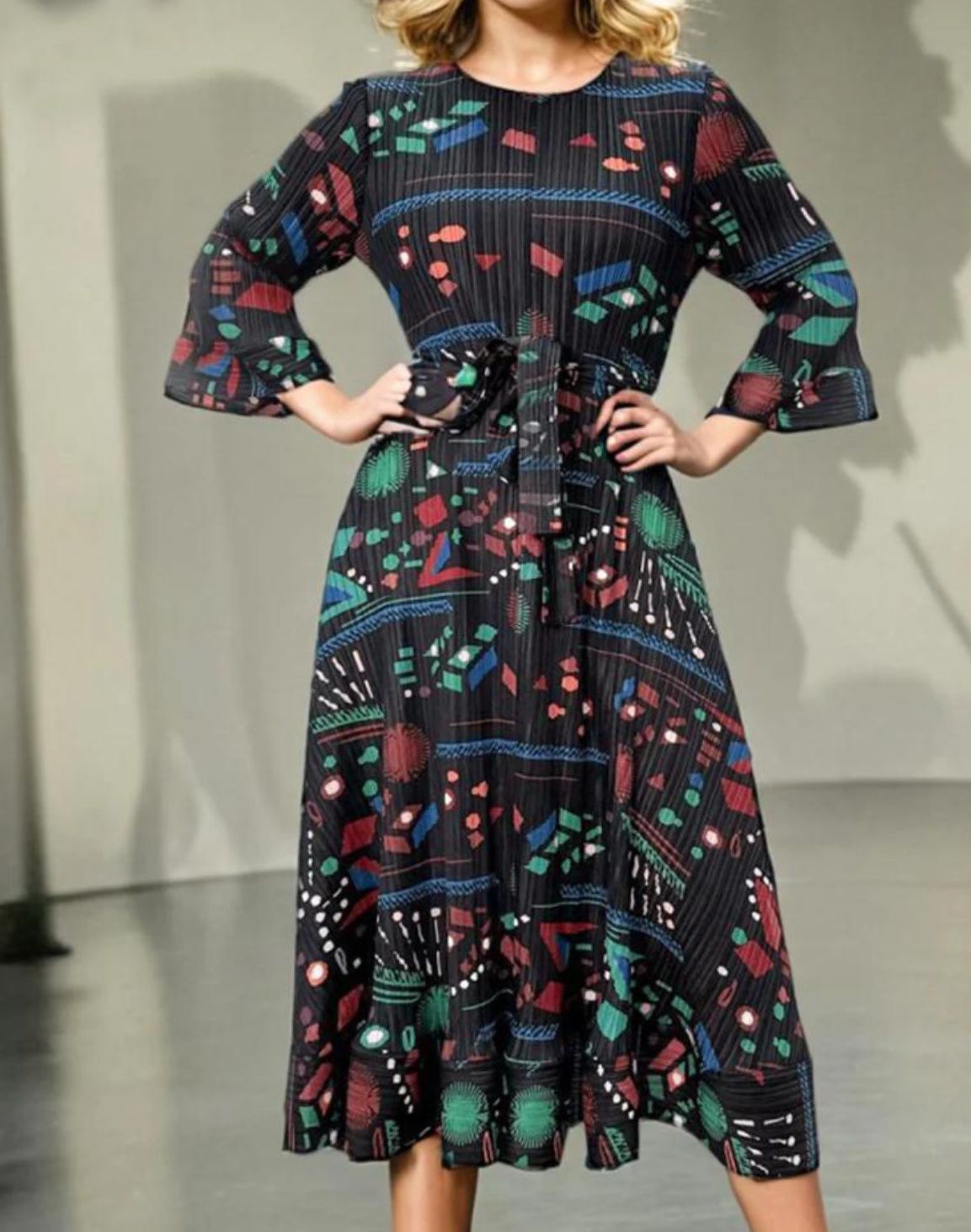 Black acordeon Dress