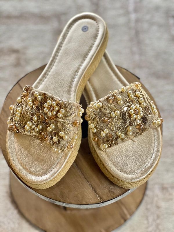 Handmade Sandals Lace &amp; Pearls