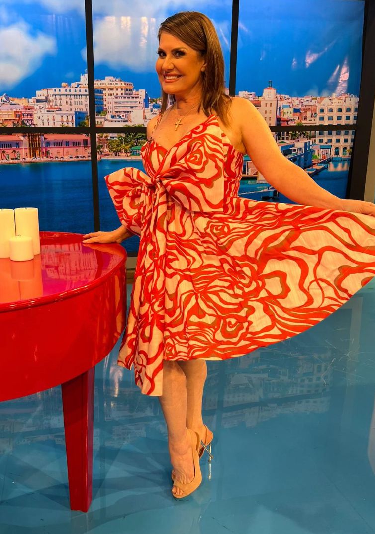 SPAGHETTI STRAP BOW DETAI