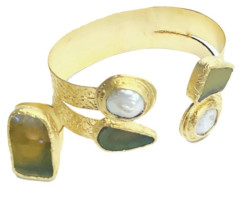 set brazalet and ring