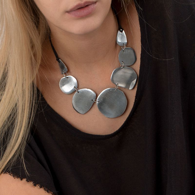 AL02179 /String Necklace Flat Plaques