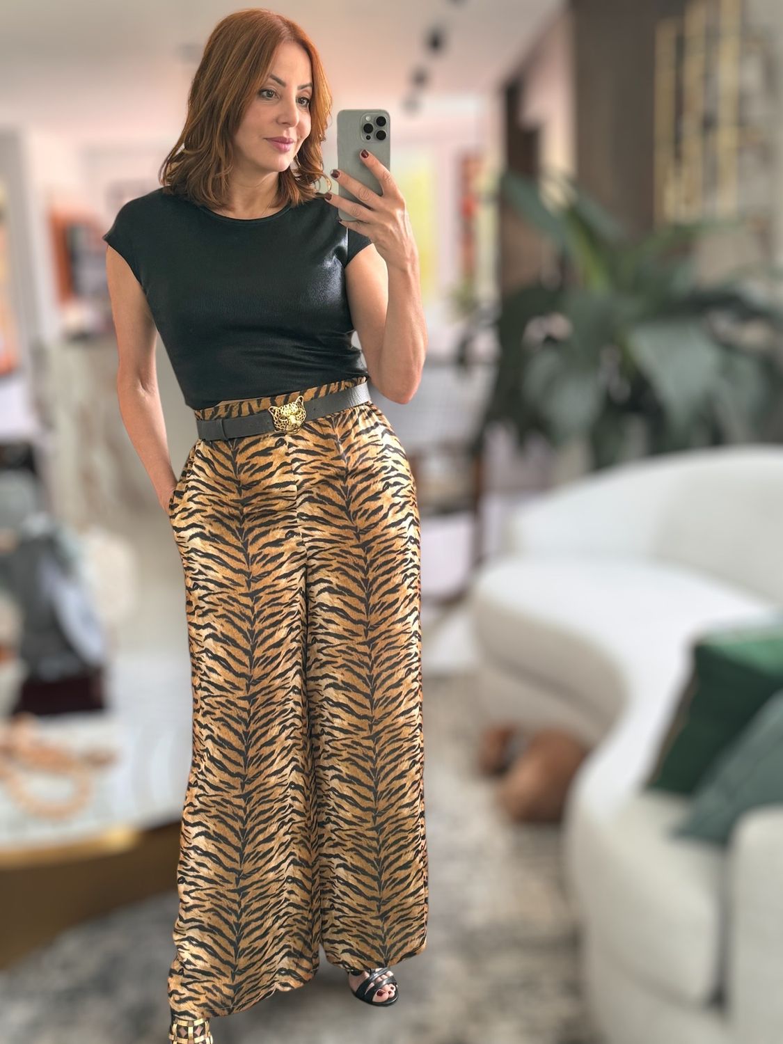 Anima print satin w/pocket elastic back