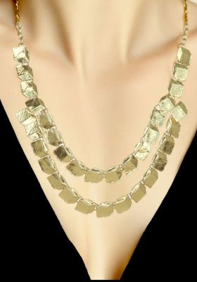 3D textured squares Necklace