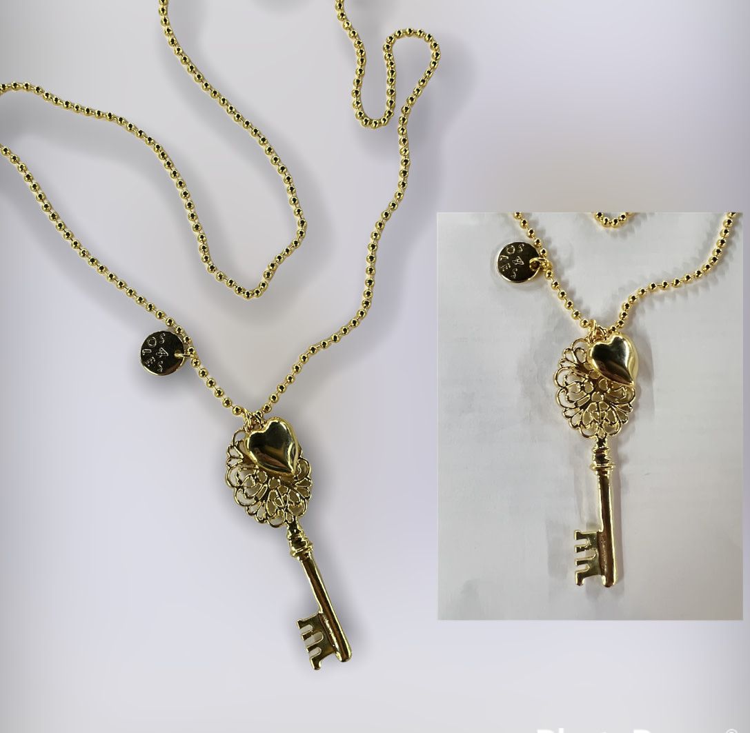 Big key &amp; heart 4 soles necklace