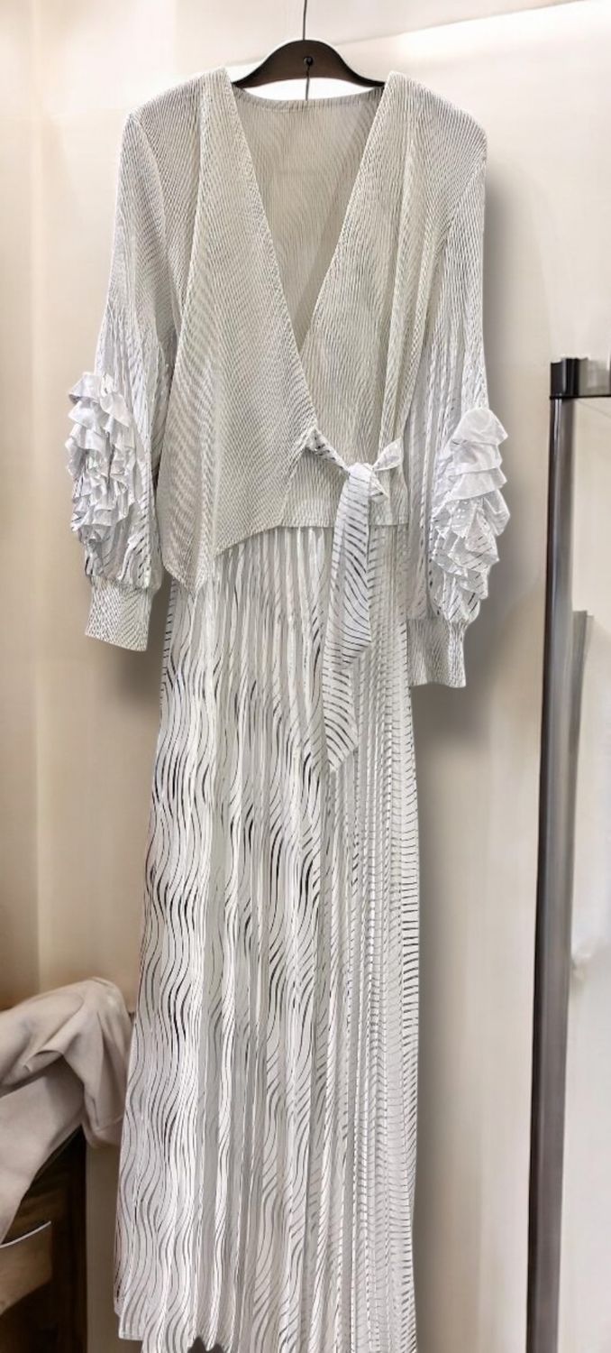 Wave Pleats Wrap Dress