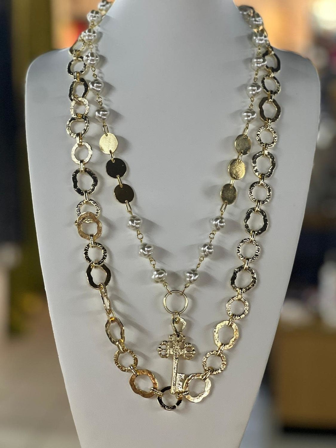 Big Key Pearl Necklace