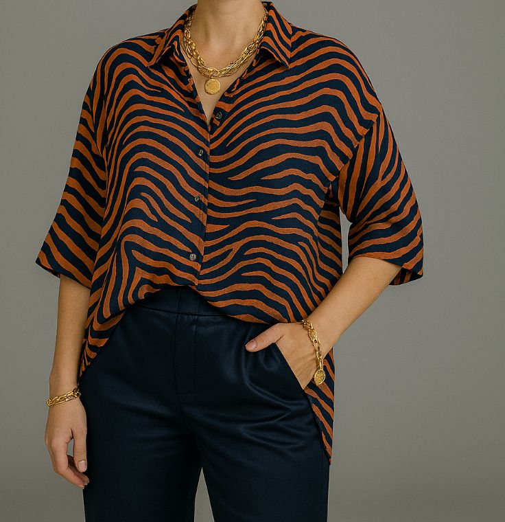 Metallic Tiger Buttom Blouse