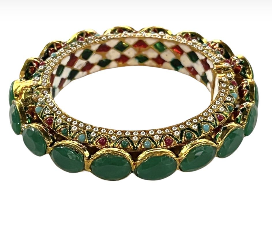 Emerald bangle
