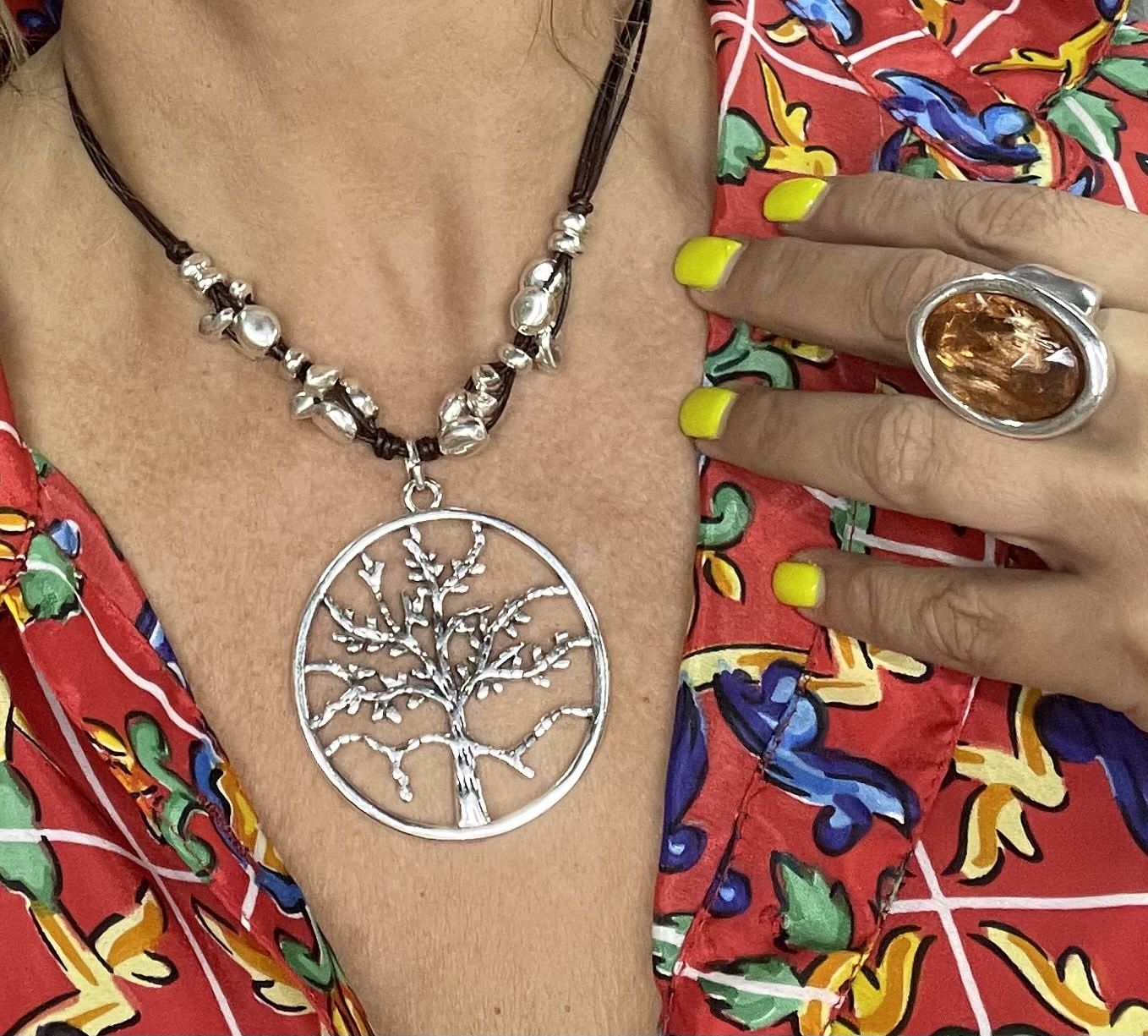 Arbol de la vida. Collar 4 soles