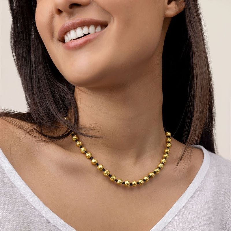 dry1501MACRAME LARGE SPHERES NECKLACE