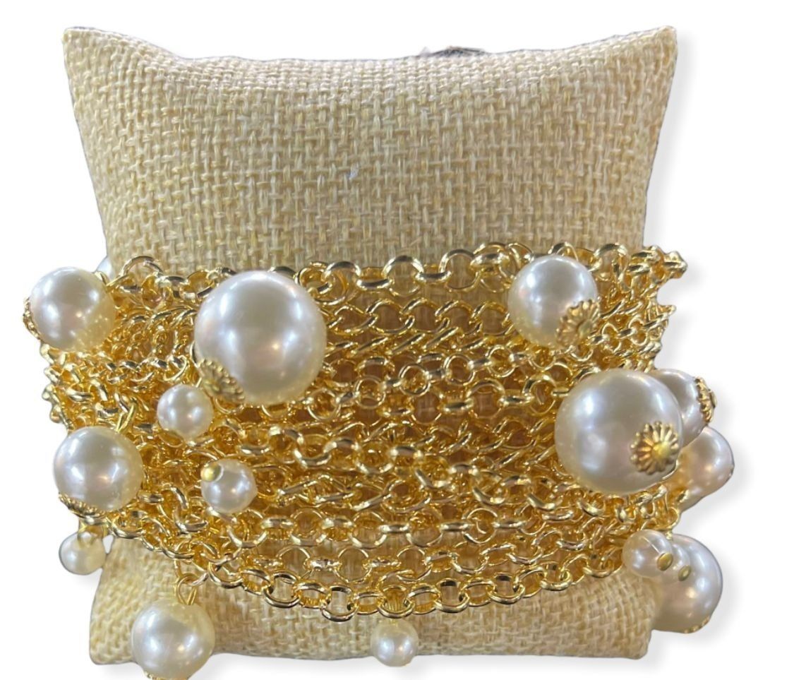 Gold Plated Bracelet With Pearls