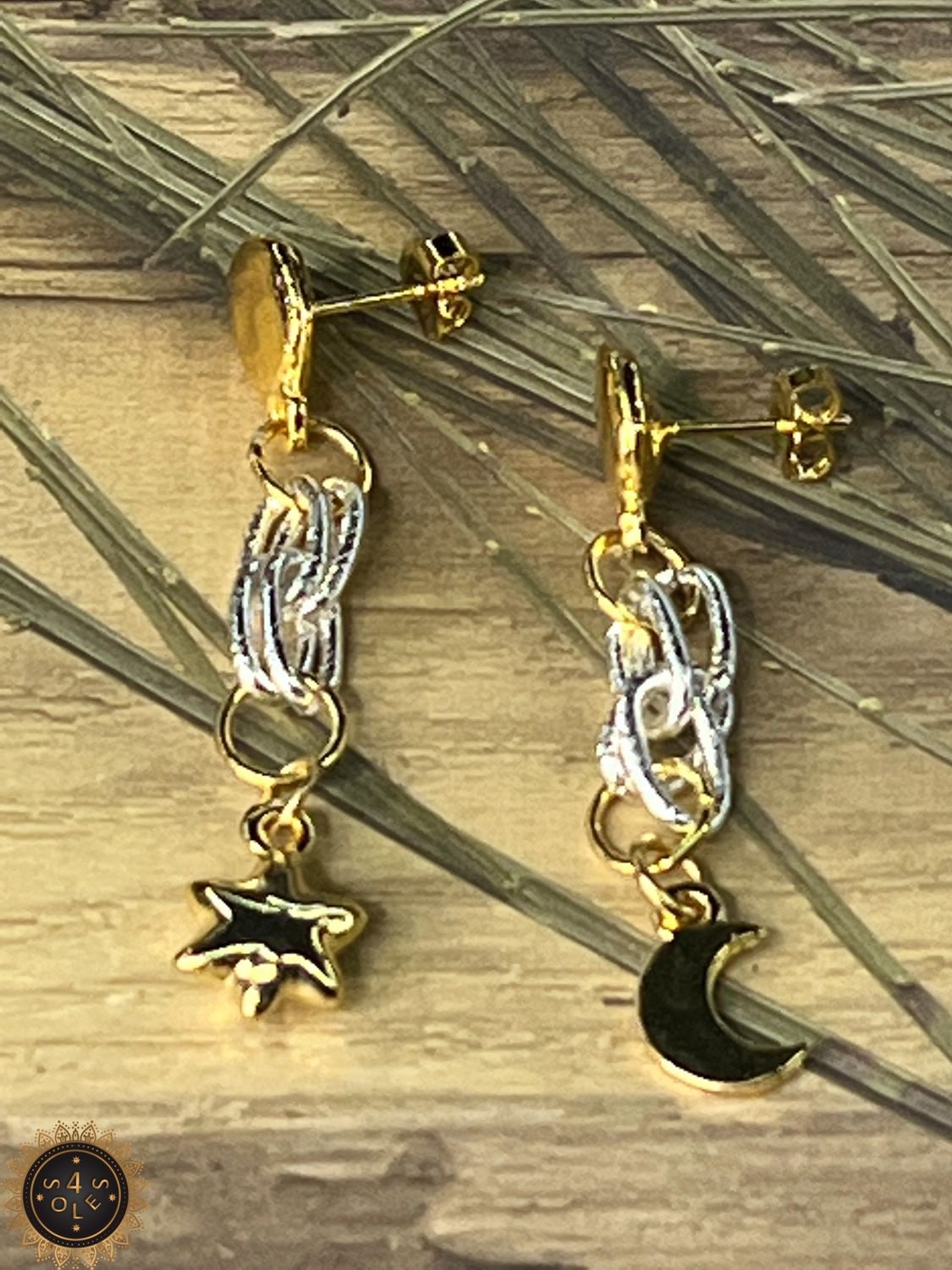 Star/moon earrings