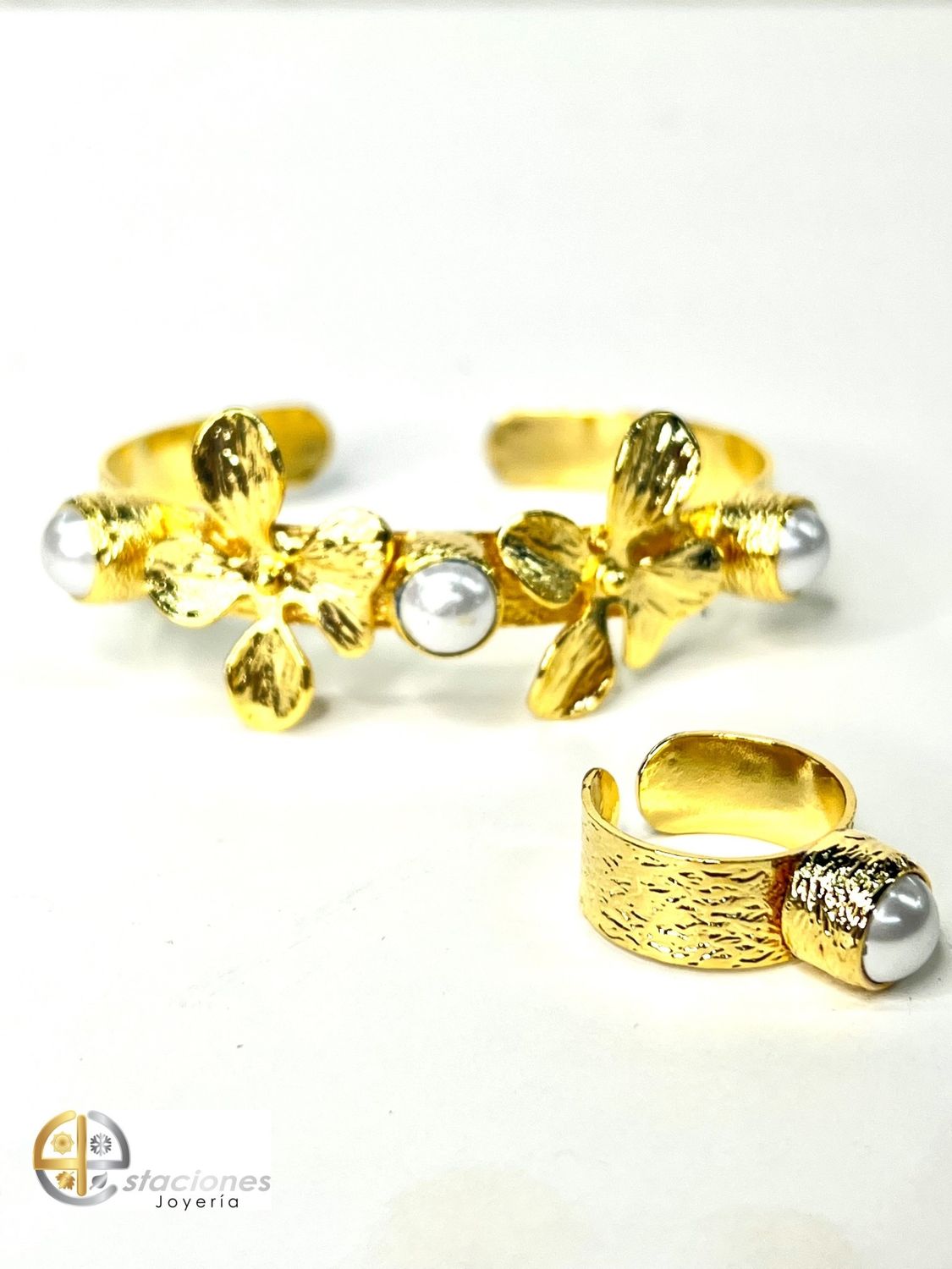 Set bracelet and ring