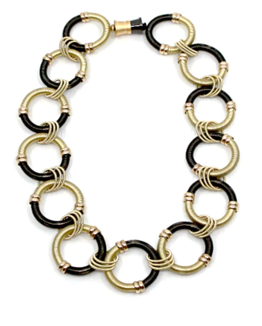 939G-B : Large round gold/black wire rings short necklace