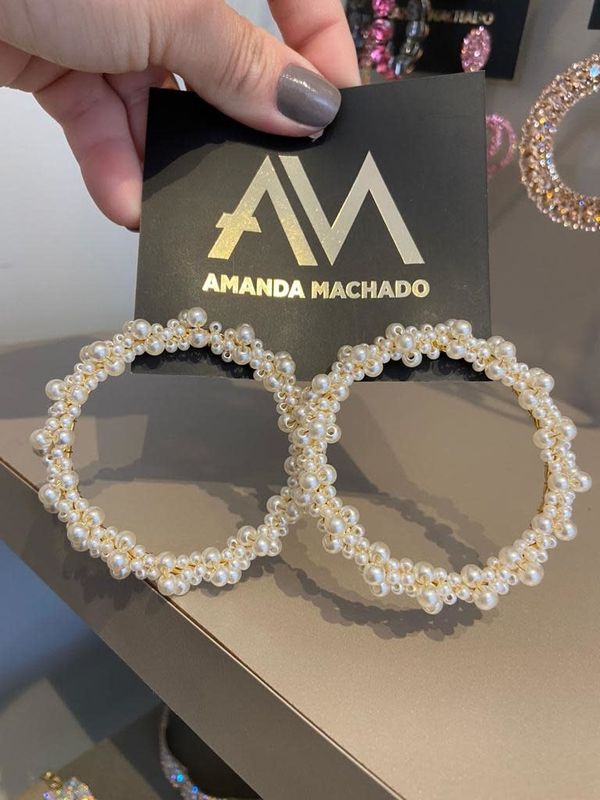 Circle pearl earrings