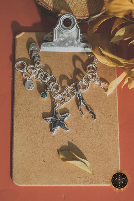 4 Soles Silver Star  Fish Bracelet