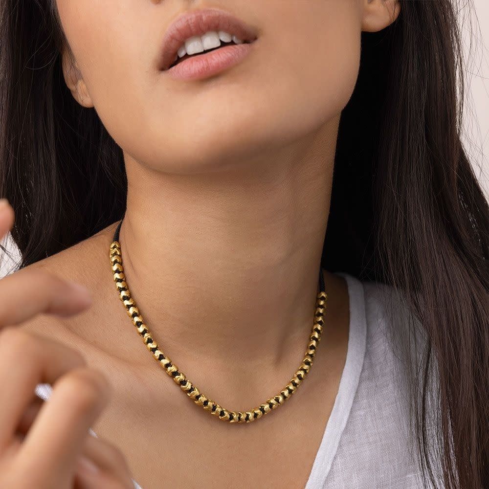 Dry1500MACRAME CROWNS NECKLACE