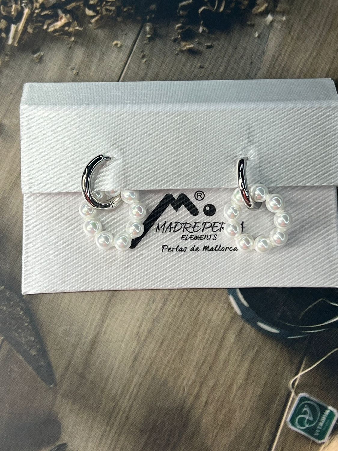 207702 aro/pearl earrings