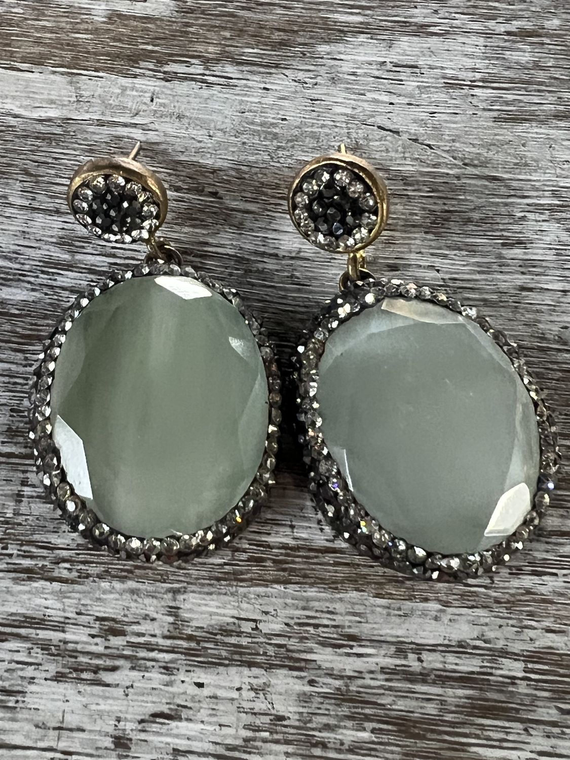 Agatha mint earrings