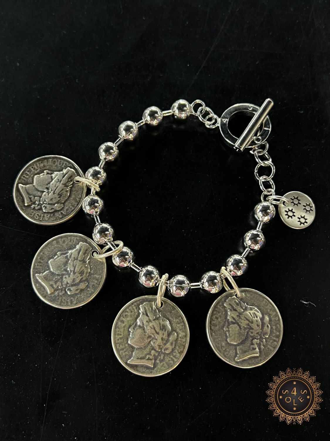 4 Coins  8m Bracelet