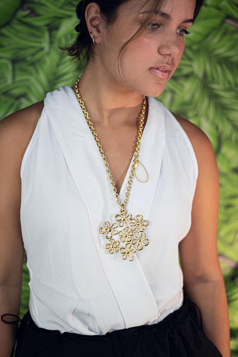 Multi big flower necklace