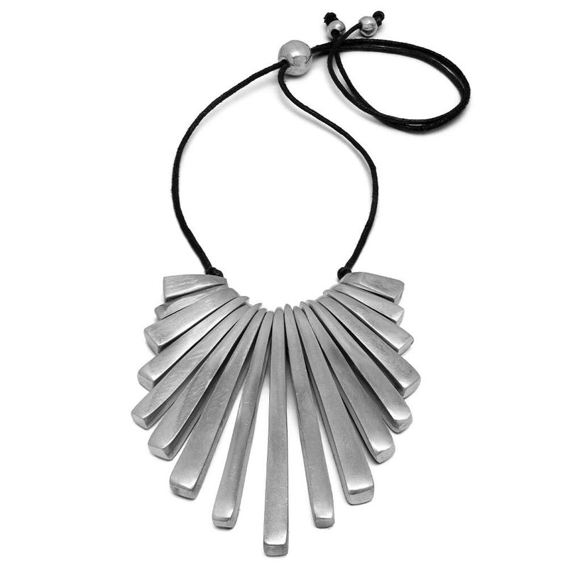 al02242COLLIER 17 BARRETTES IRREGULIERES