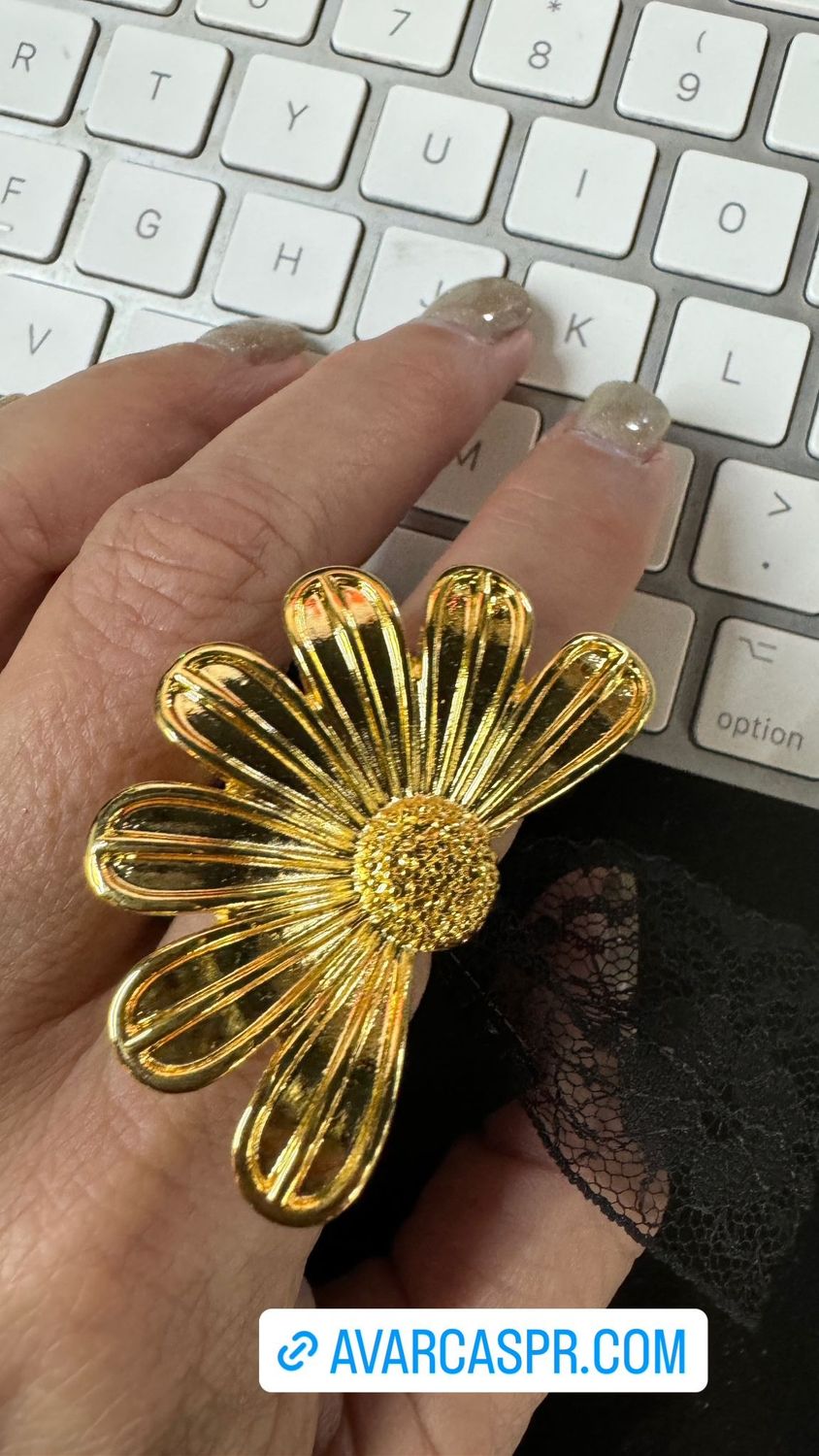 Flower Set by Amanda Machado