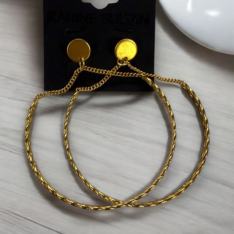 Twist gold hoops