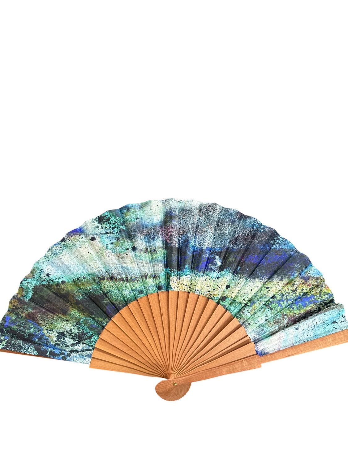 Peral hand fan