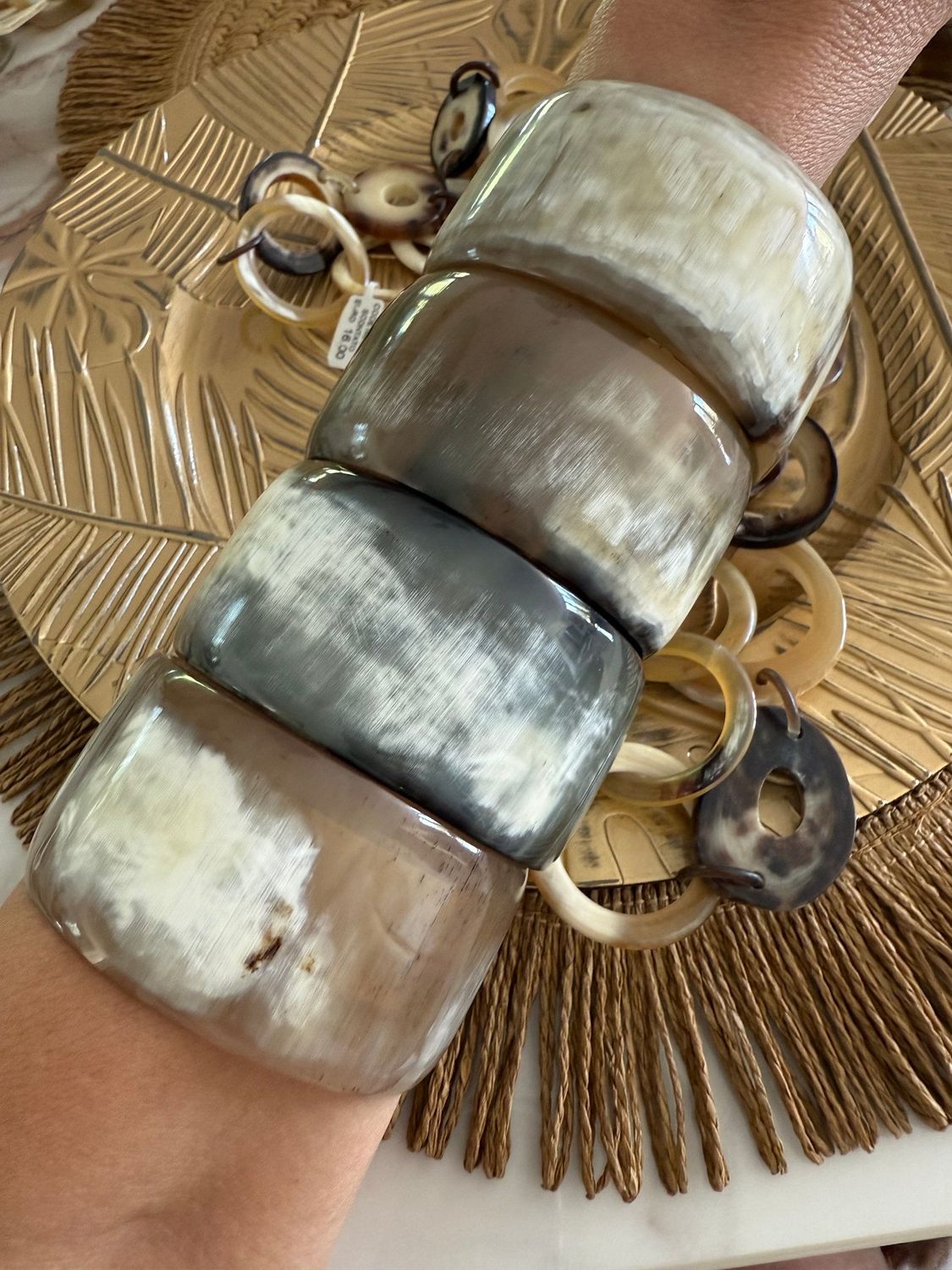 Natural horn cuff