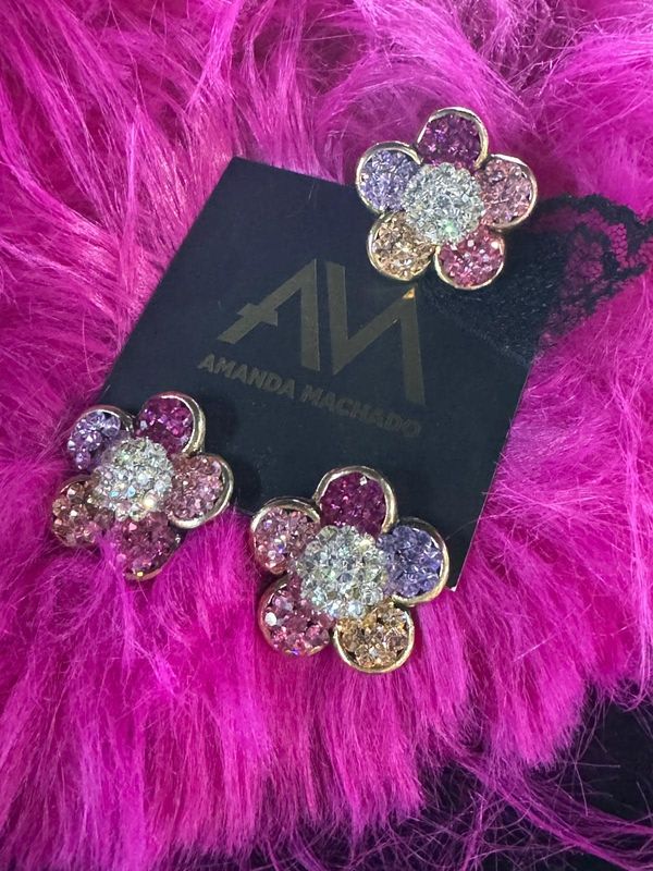 Flower Set by Amanda Machado