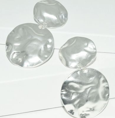 MODERN STATEMENT EARRING