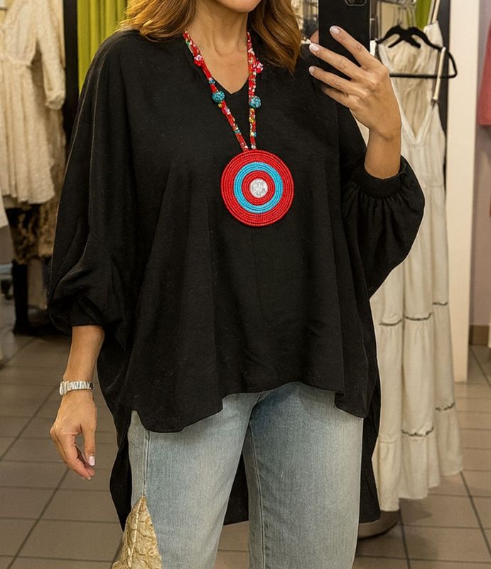 Hi Low Over size Tunic black w/necklace