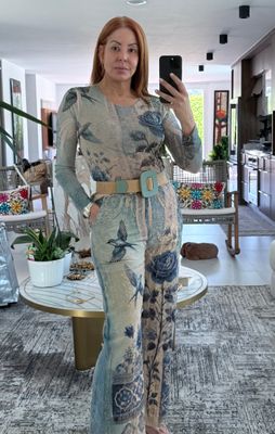 LONG SLEEVED MESH TOP WITH SPARKLY DETAILS Blue Bird