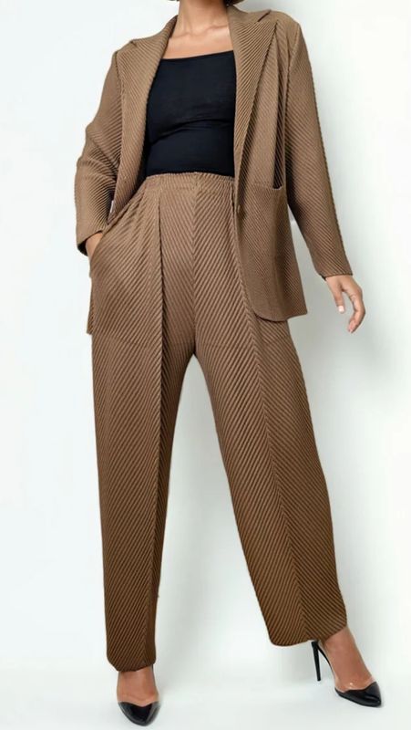 CRINKLED JACKET / PANT SET