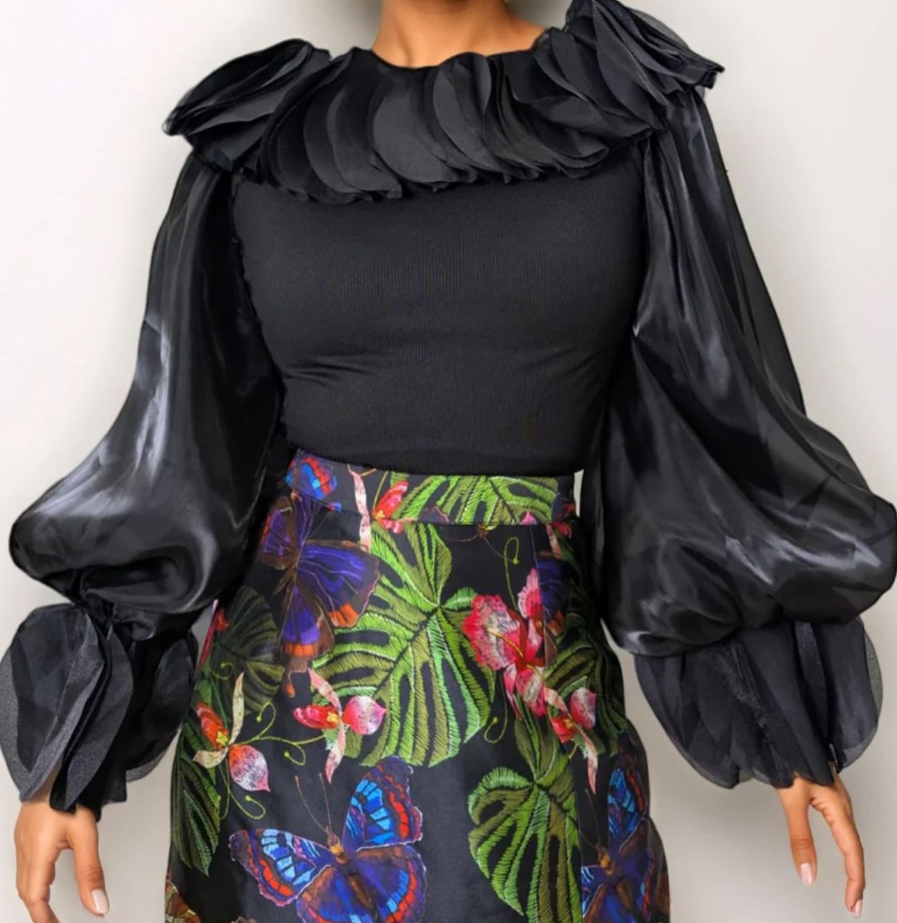 RUFFLE OFF-SHOULDER TOP