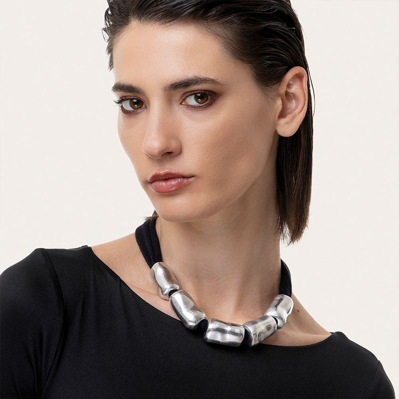 al10016COLLIER 5 CILINDRES IRREGULIERS NOIRE