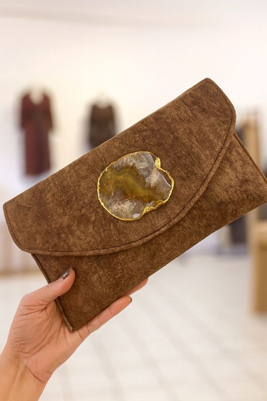 Velvet Quartz Clutch choco