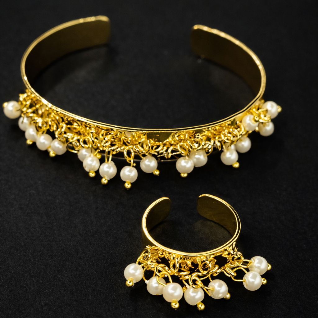 Set of Perls cuff and ring