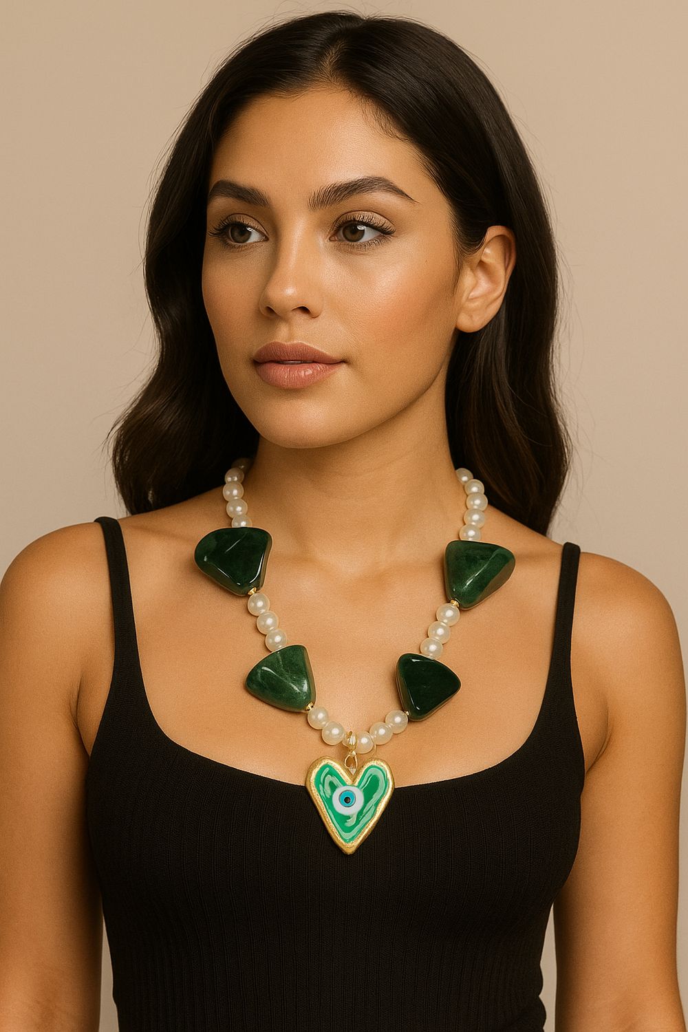 Pearl w/ Emerald Green Stone and Heart
