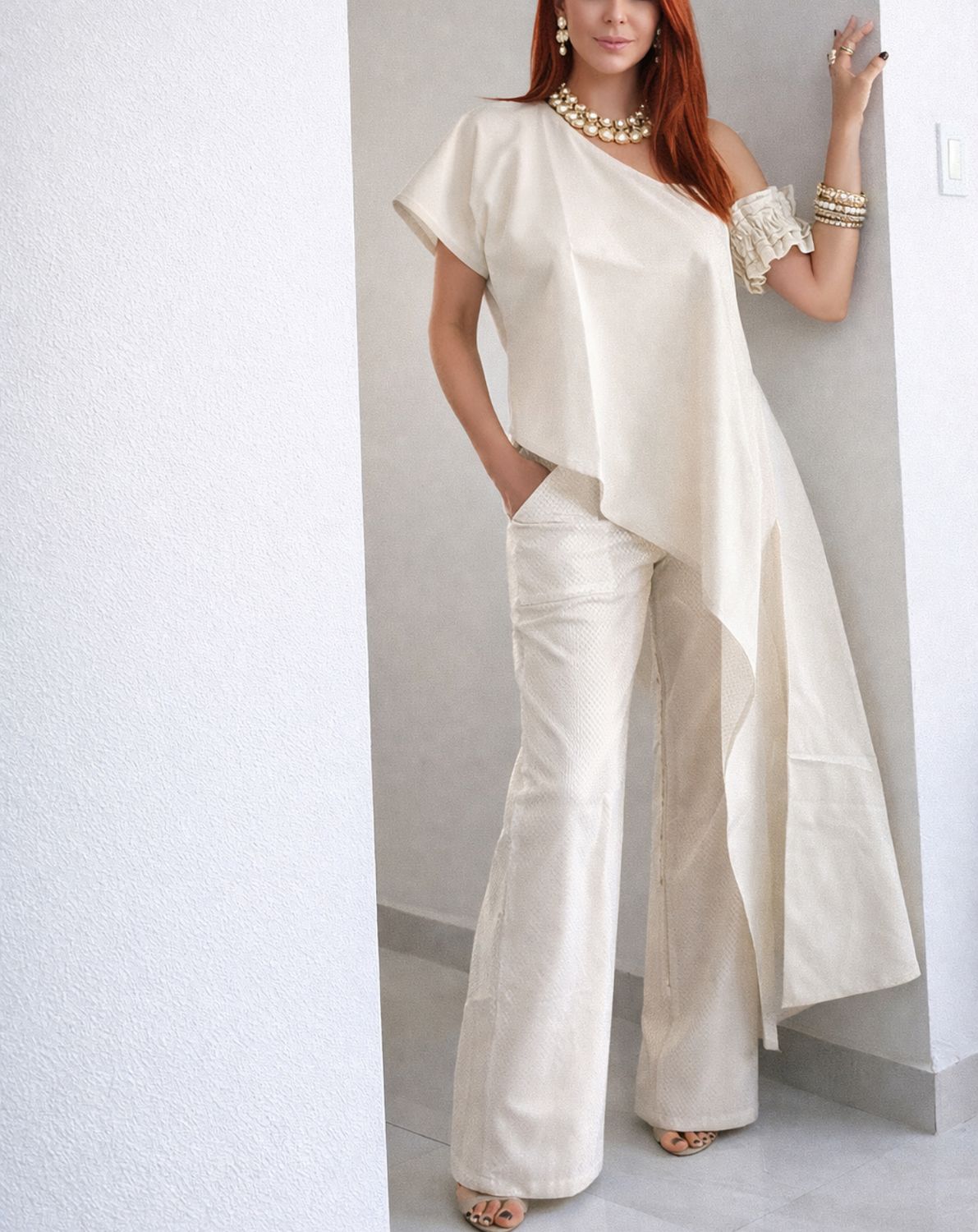 Ivory/gold Asymmetry Set