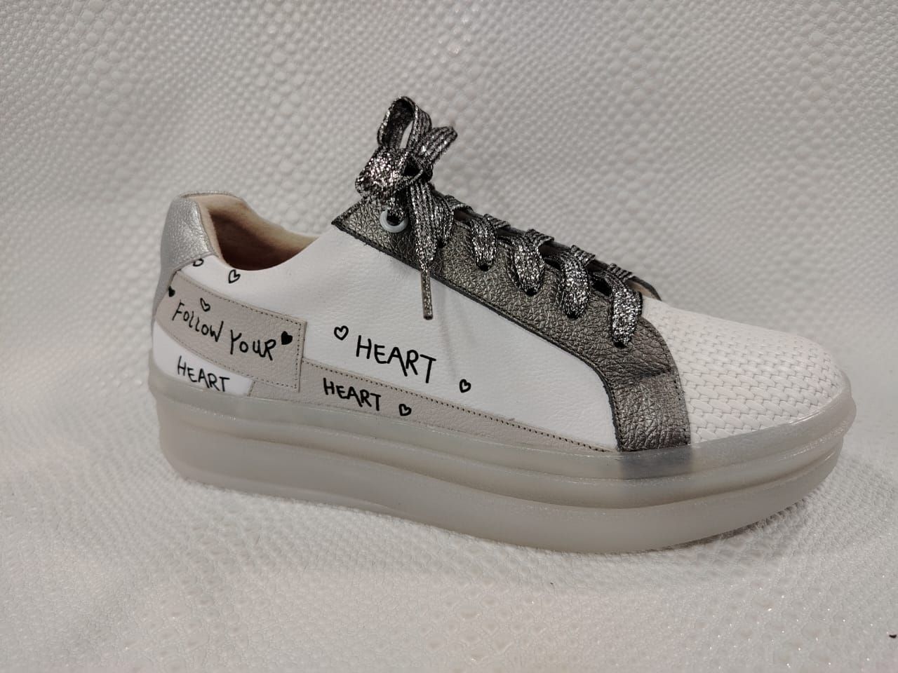 Follow Your Heart Sneaker 4 Soles