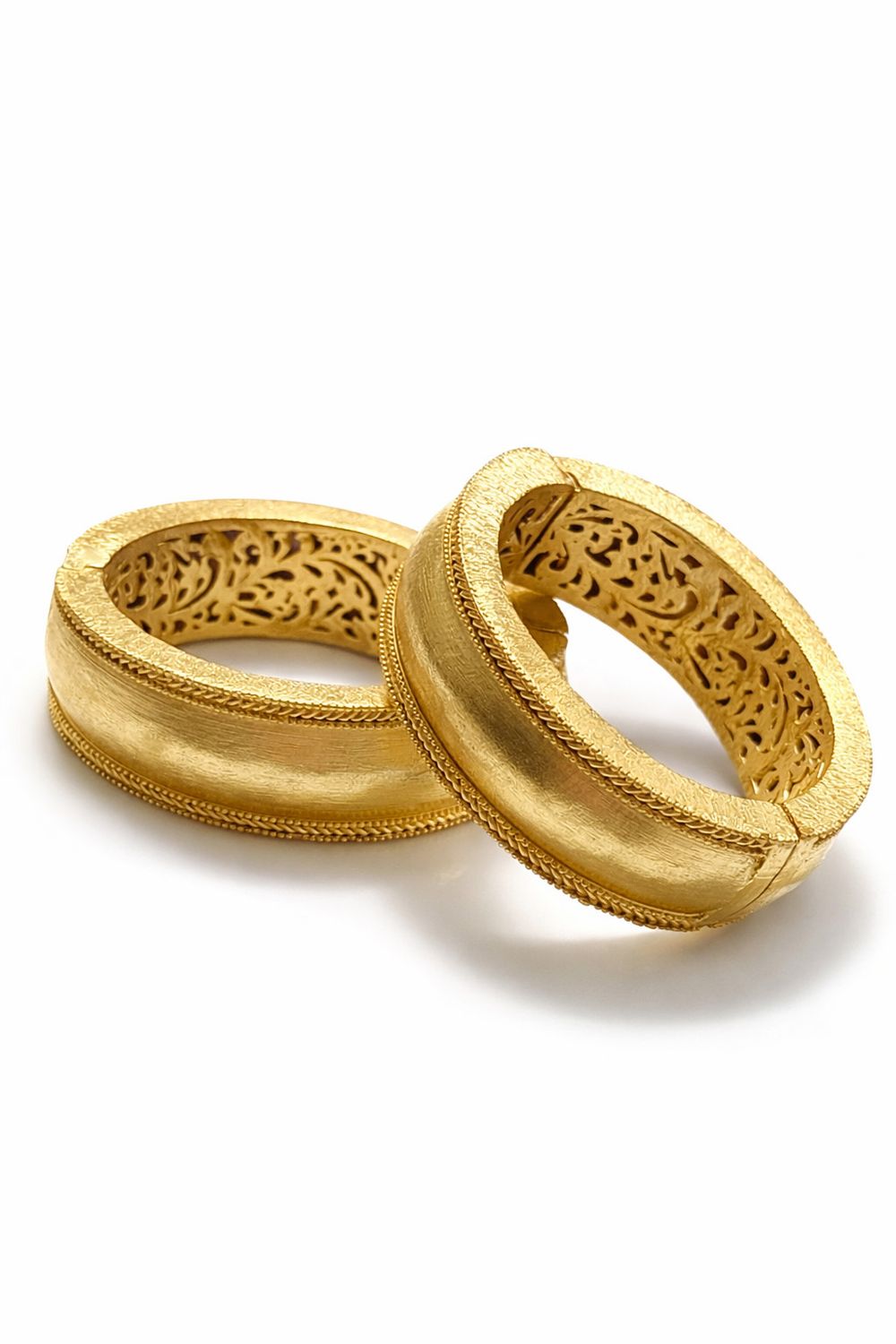 Textured Hinged Bangle – Filigree Interior