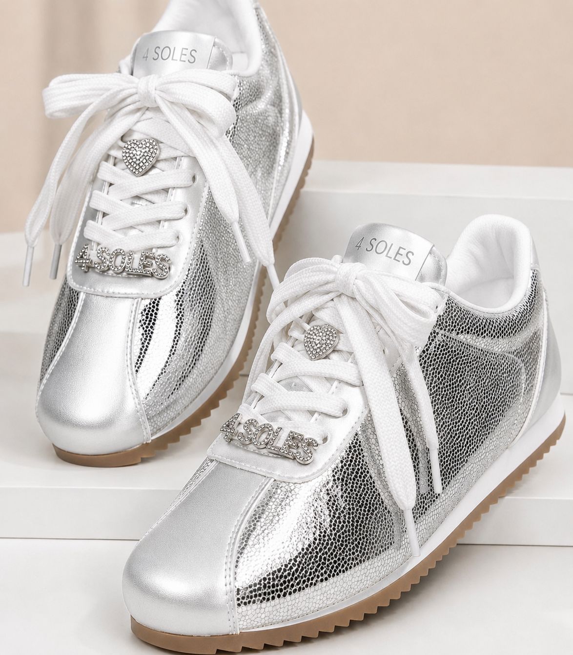 Spark sneaker silver