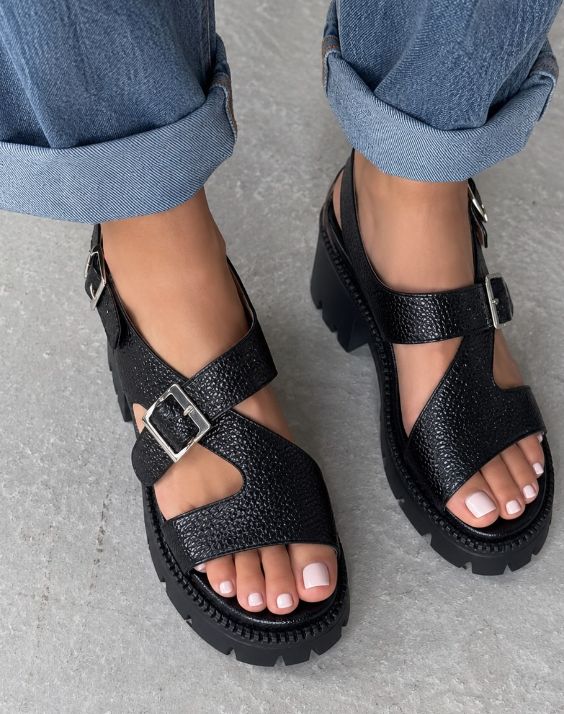 Urban Cloud black