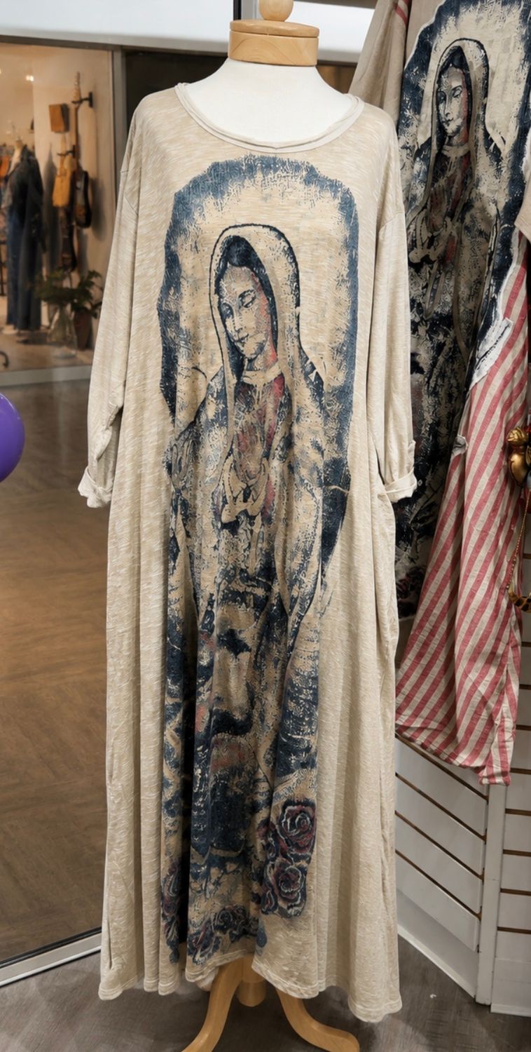 Ave maría Tshirt dress