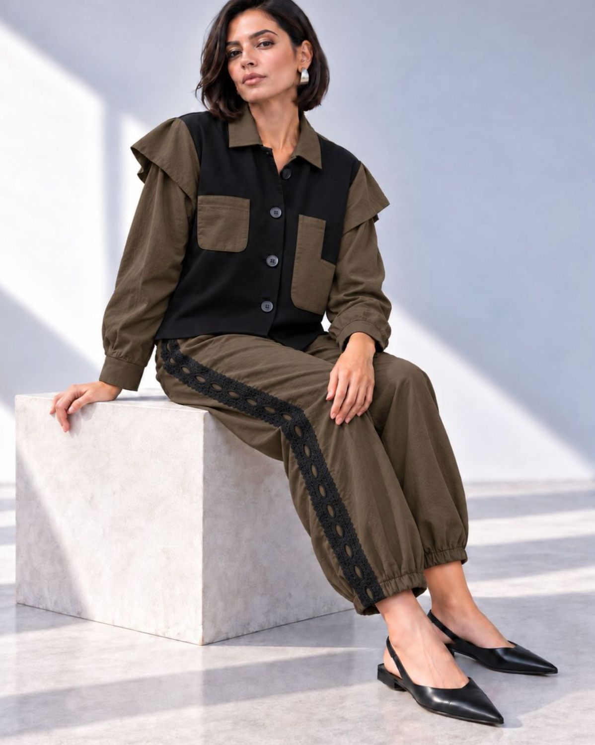 Sophisticated jacket and scallop lace wide pants set