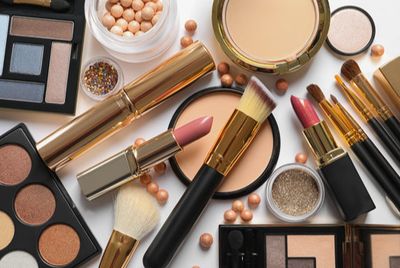 Make Up