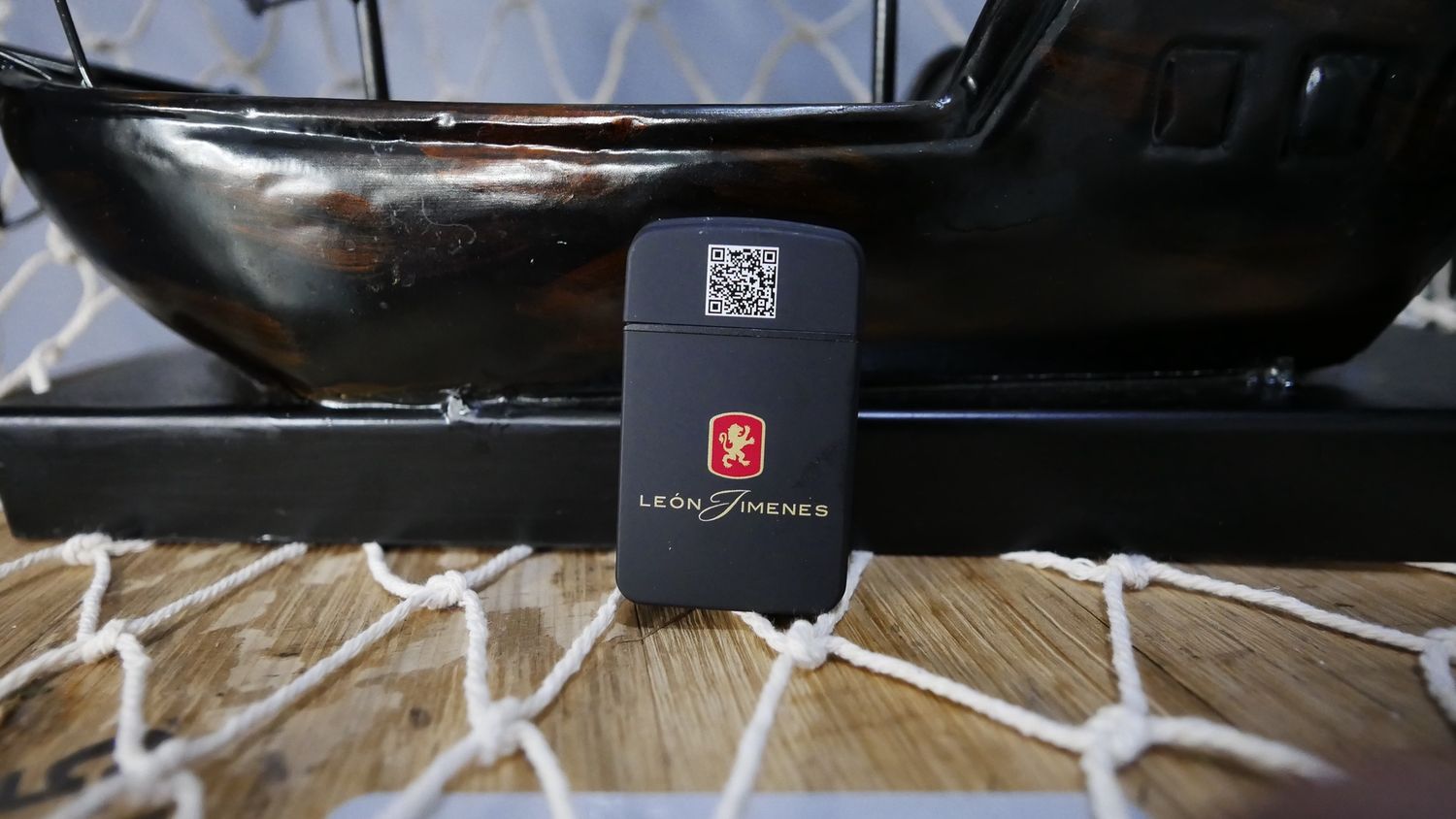 Leon Jimenes Zengas Torch Lighter