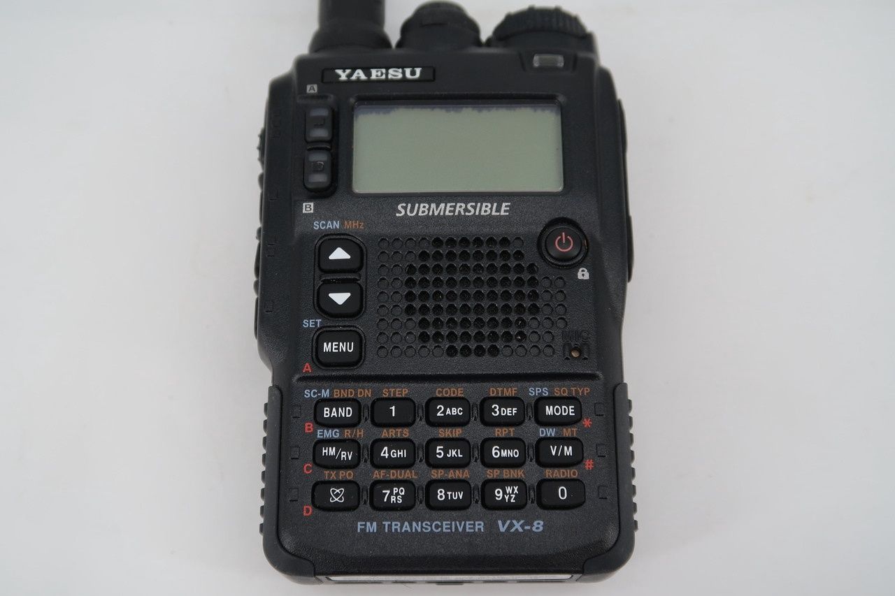 U17983 Used Yaesu VX-8R FM Handheld Transceiver No Charger